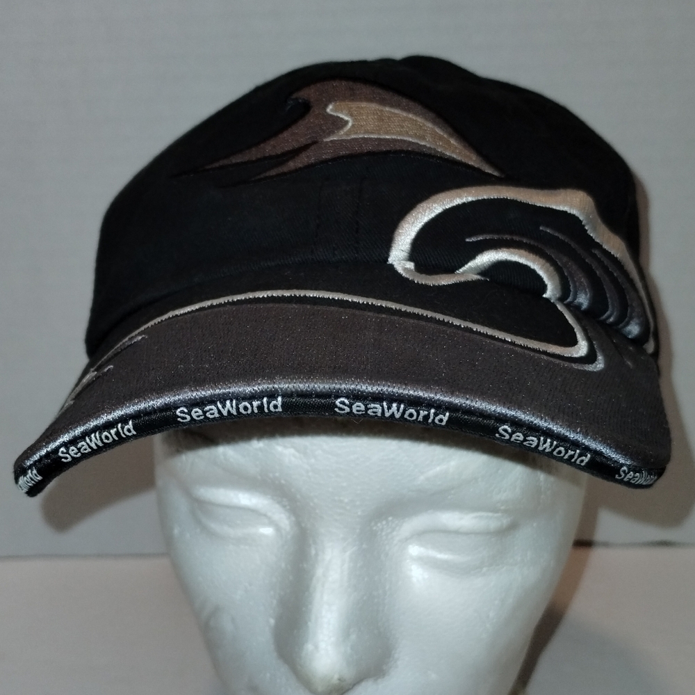 Sea World Ball Cap Hat Black Silver Wave Adjustable Hard To Find Pattern